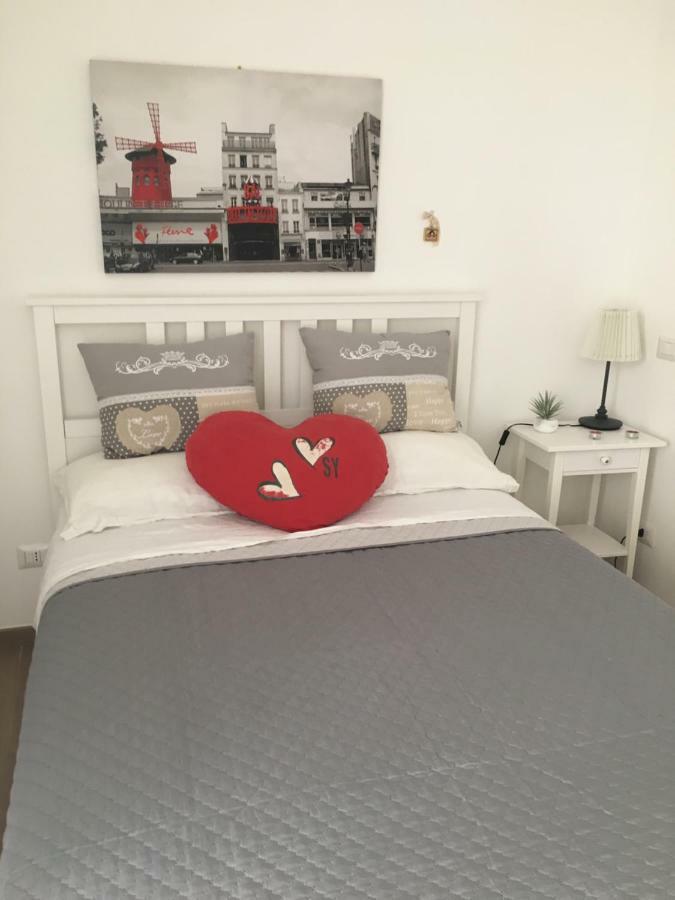 The Shabby House - Charming Seaside Retreat In Central Anzio, Steps From Beach And Train Station Екстер'єр фото
